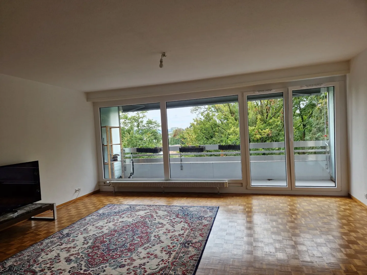 Apartment for rent - Photo 4 of 4