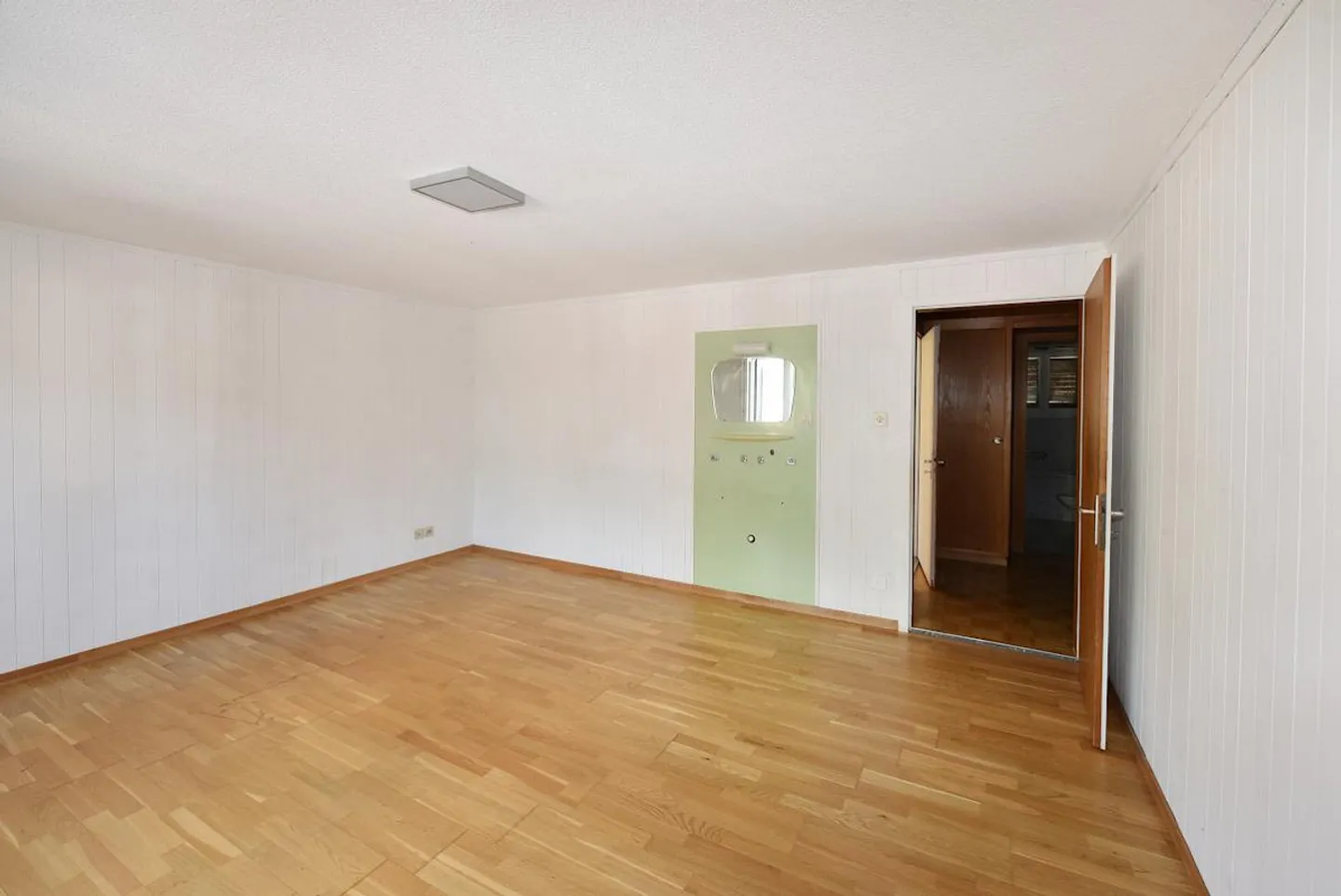 Geräumige Wohnung mit Balkon - Foto 5 von 6