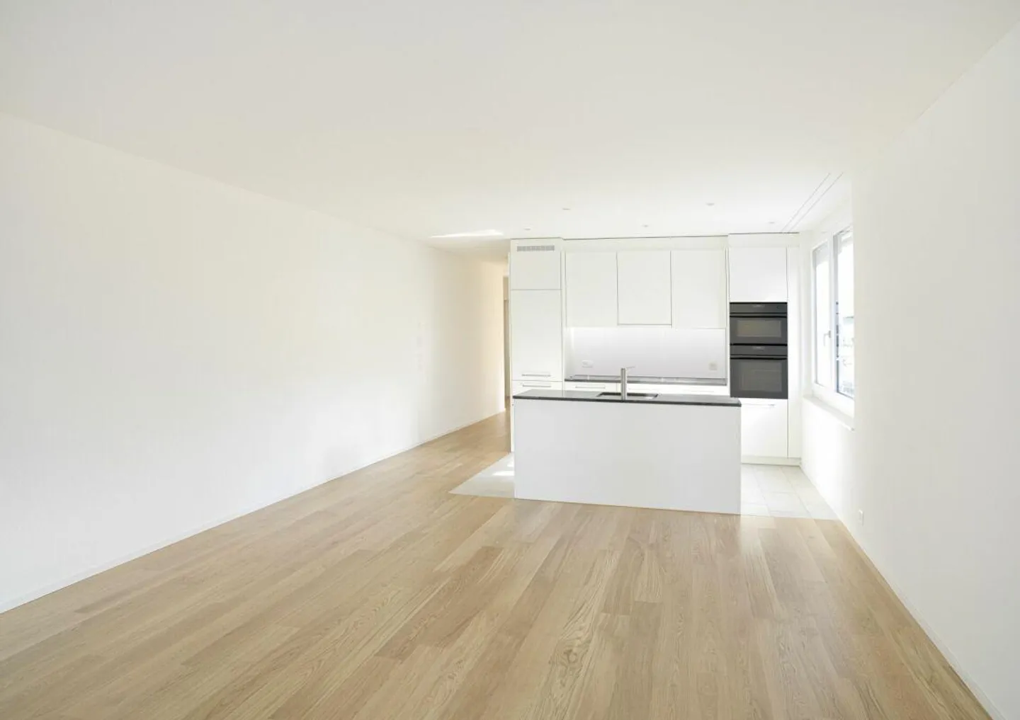 Bright 3.5-room apartment in Honau - Photo 1 of 4