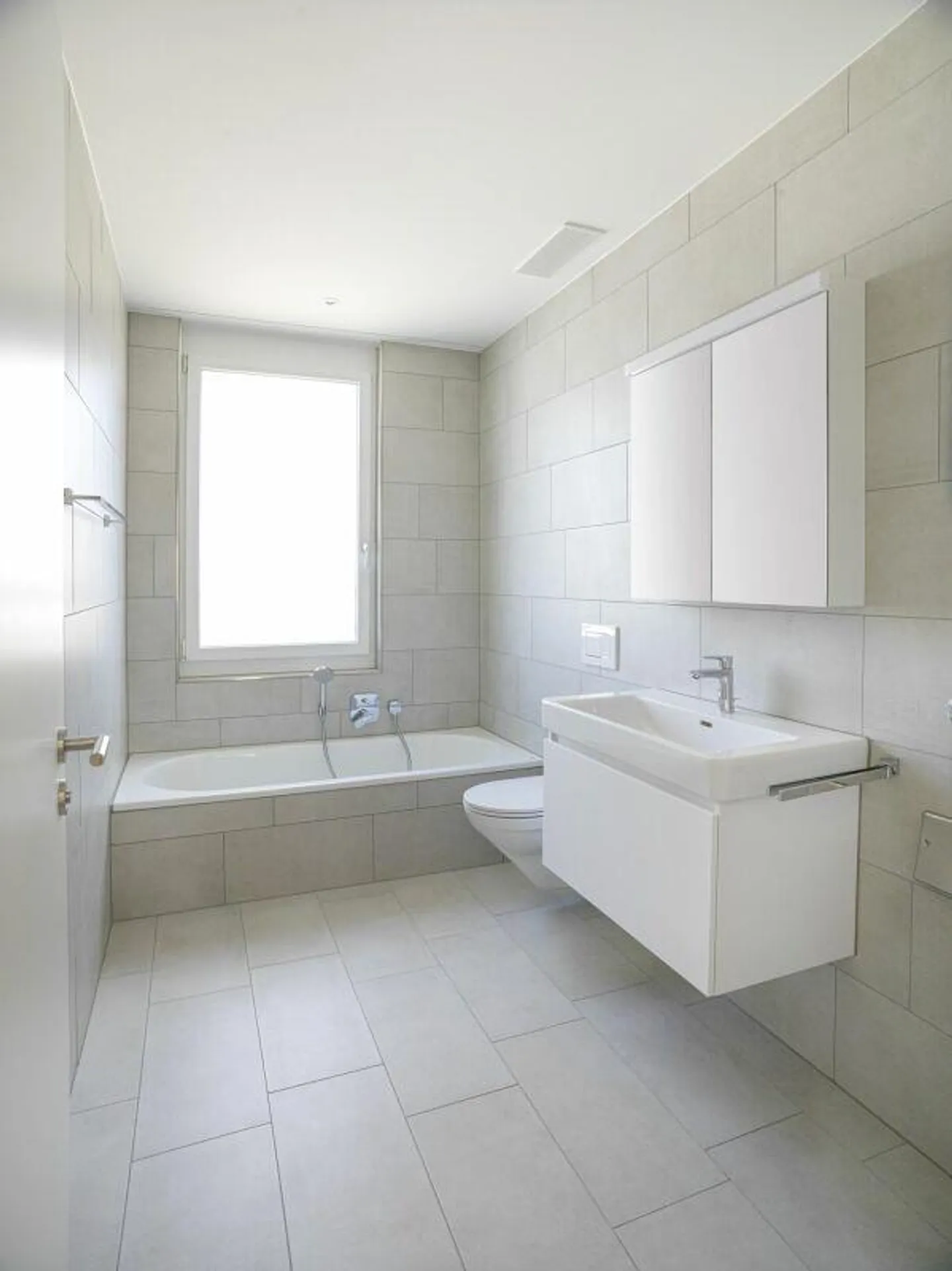 Bright 3.5-room apartment in Honau - Photo 3 of 4