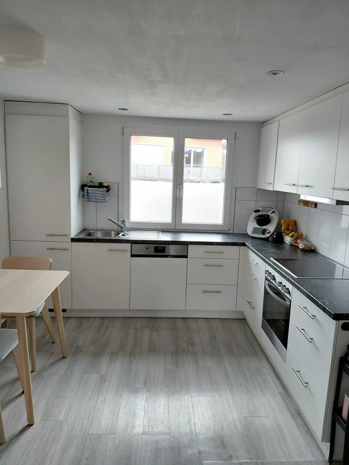 Geräumiges Familienhaus - Foto 3 von 11