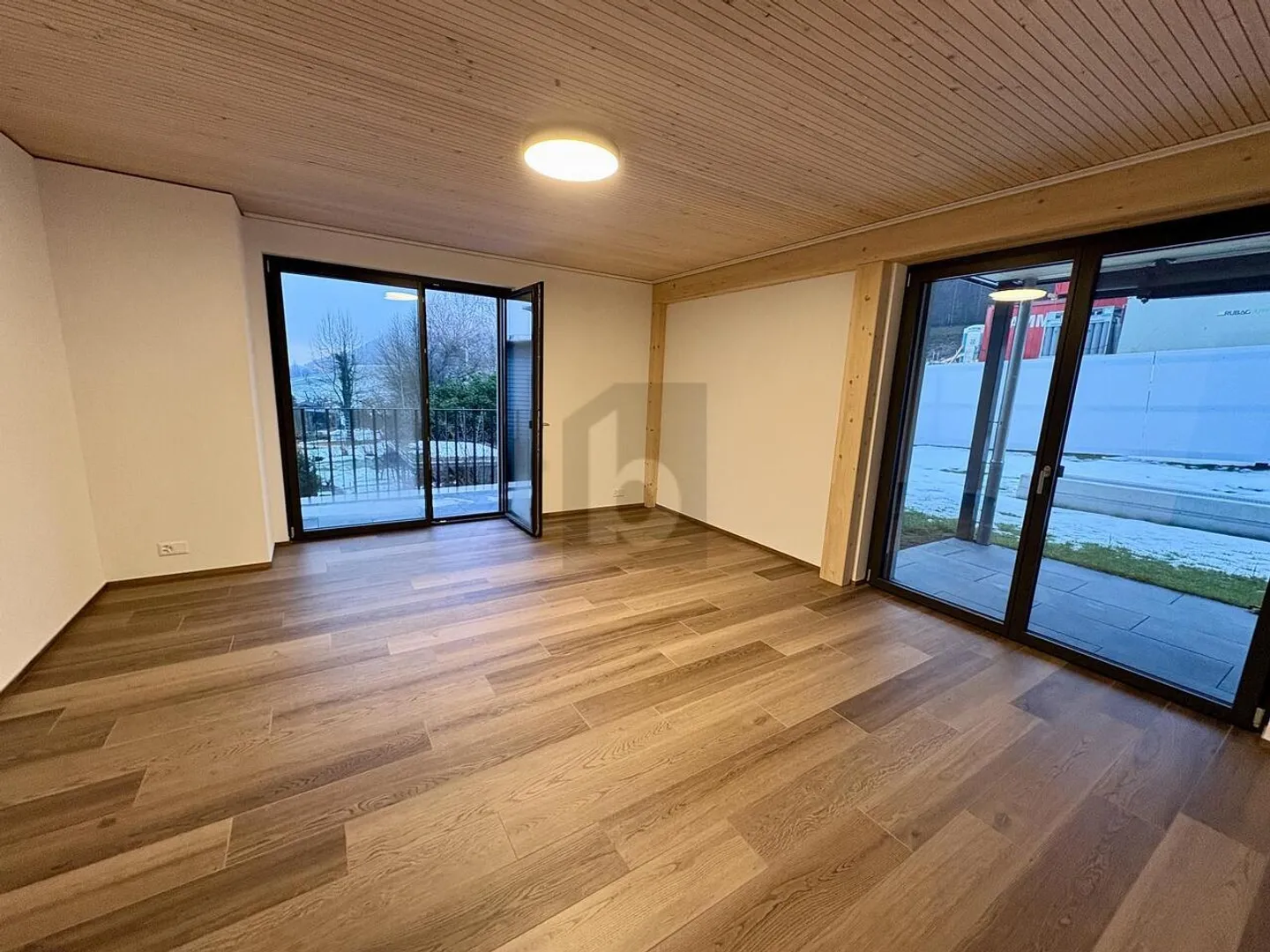 PREMIÈRE UTILISATION, REPRÉSENTATIF - Photo 1 sur 5