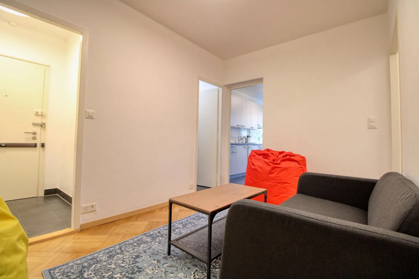 Room - Photo 22 of 25