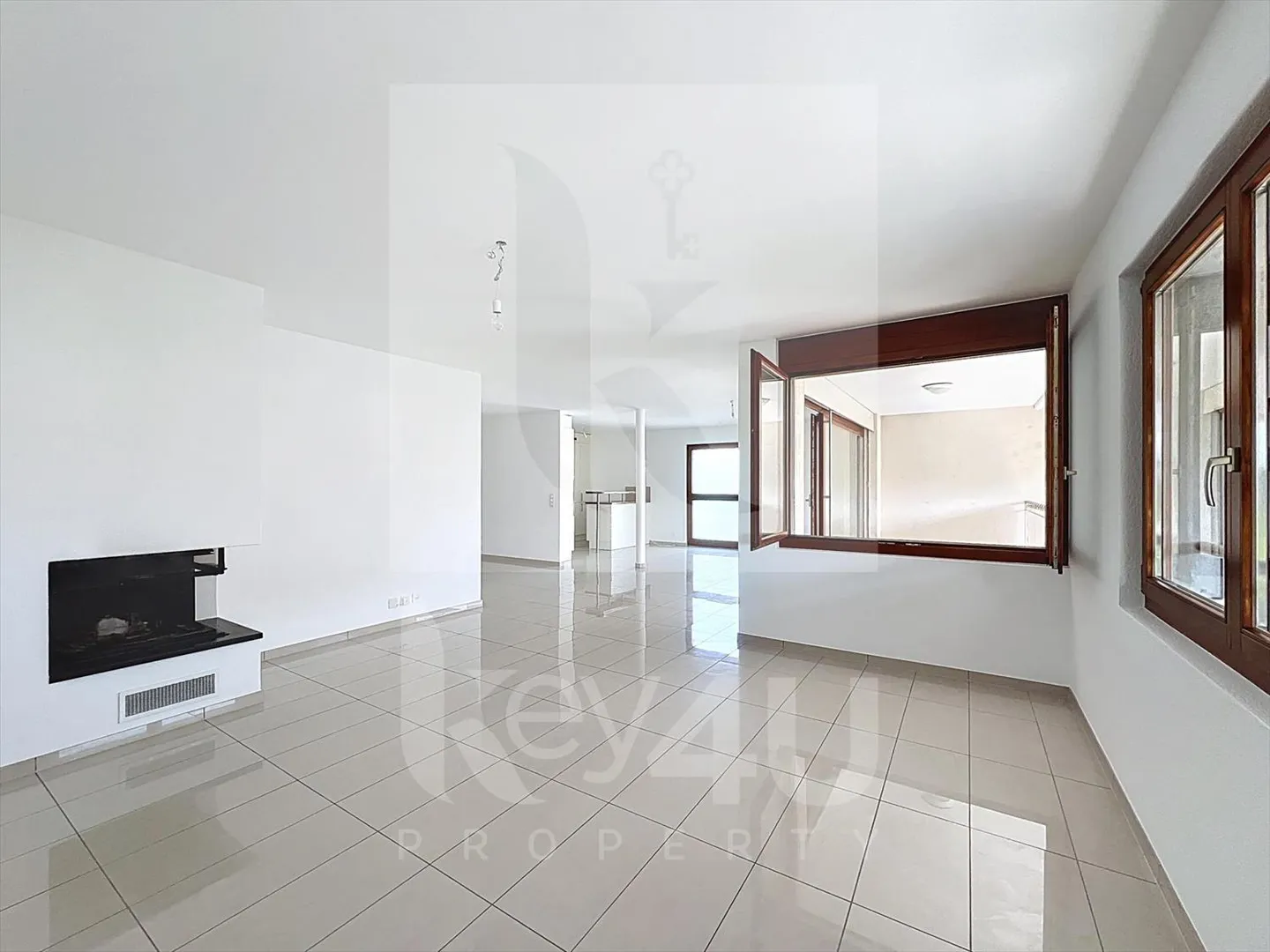 Between City and Nature - Bright and Spacious 4.5 Rooms - Photo 6 of 13
