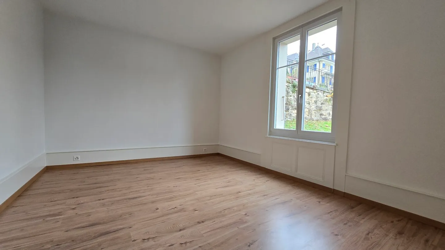 Bel appartamento di 3 stanze con grande balcone, vicino al centro città - Foto 7 di 9