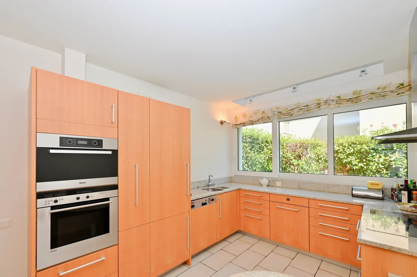 Elegante Villa mit Wunderschwimmingpool zur Miete in Breganzona - Foto 11 von 22