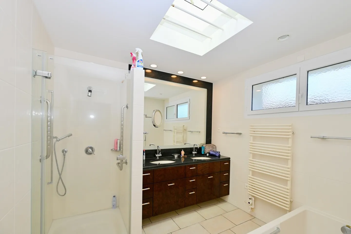 Elegante Villa mit Wunderschwimmingpool zur Miete in Breganzona - Foto 15 von 22