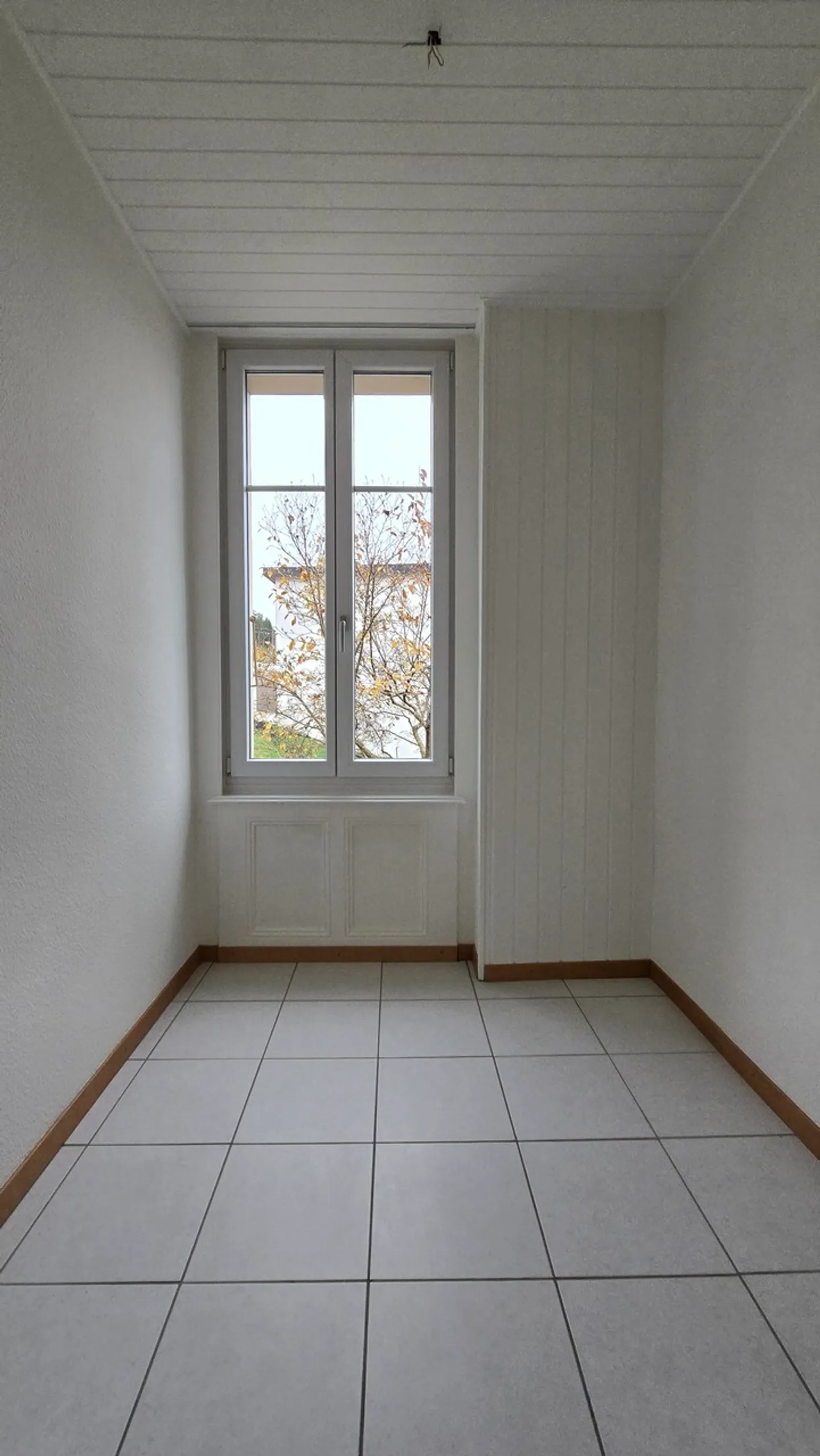 Bel appartamento di 3 stanze con grande balcone, vicino al centro città - Foto 6 di 9