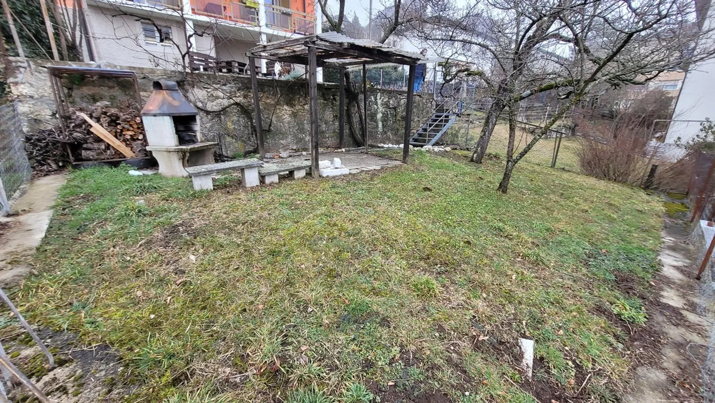 Bel appartamento di 3 stanze con grande balcone, vicino al centro città - Foto 9 di 9