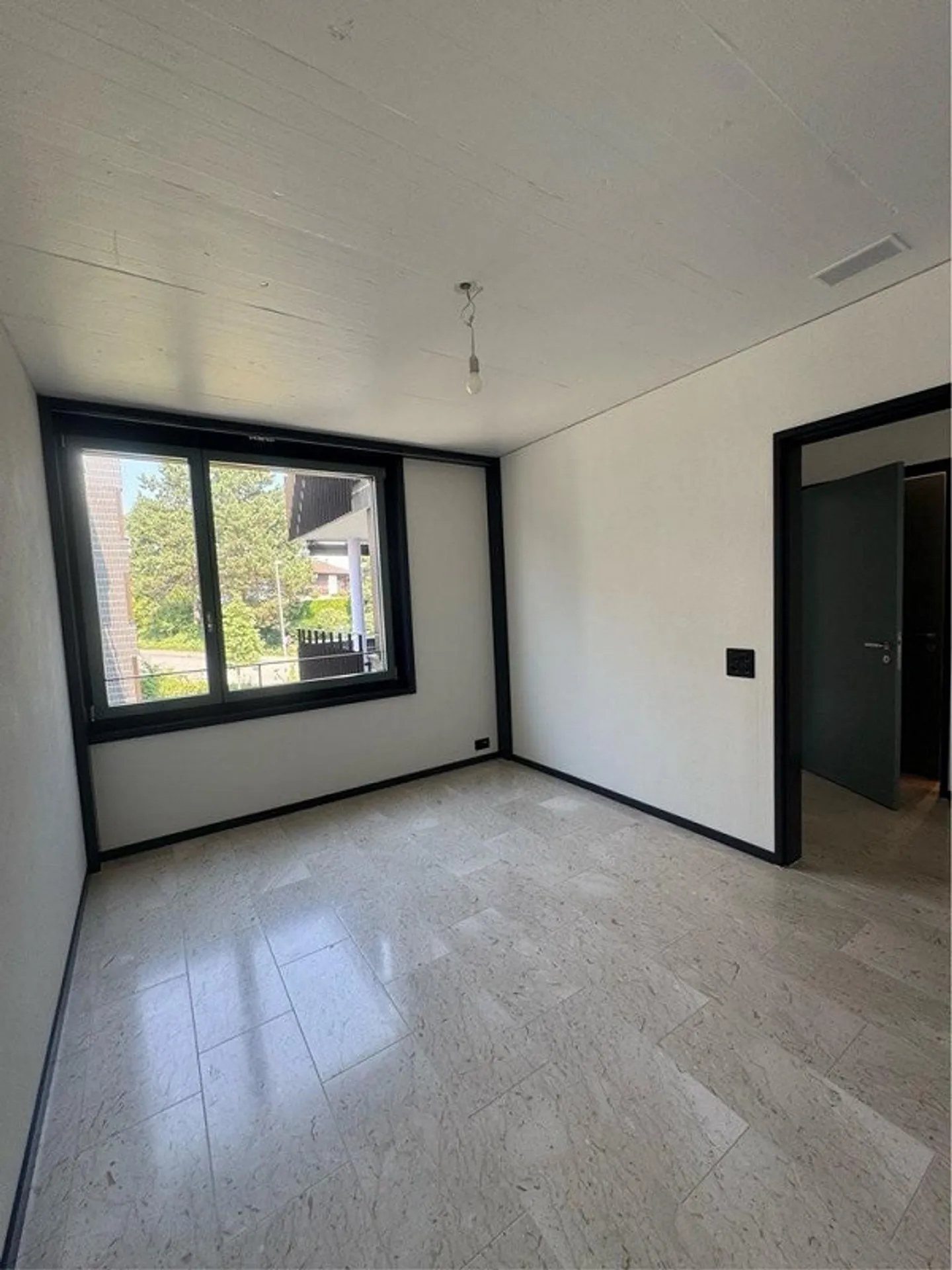 Appartamento moderno 4.5 stanze - vivere con stile a Kloten - Foto 4 di 8