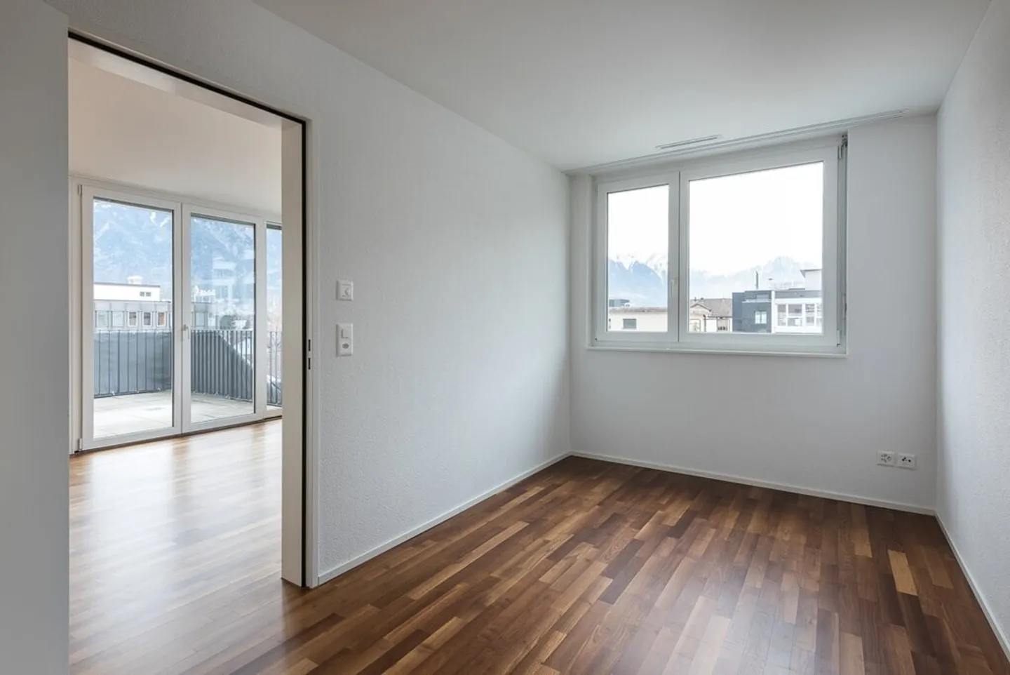 Modern penthouse apartment in the center of Buchs - Photo 4 of 9