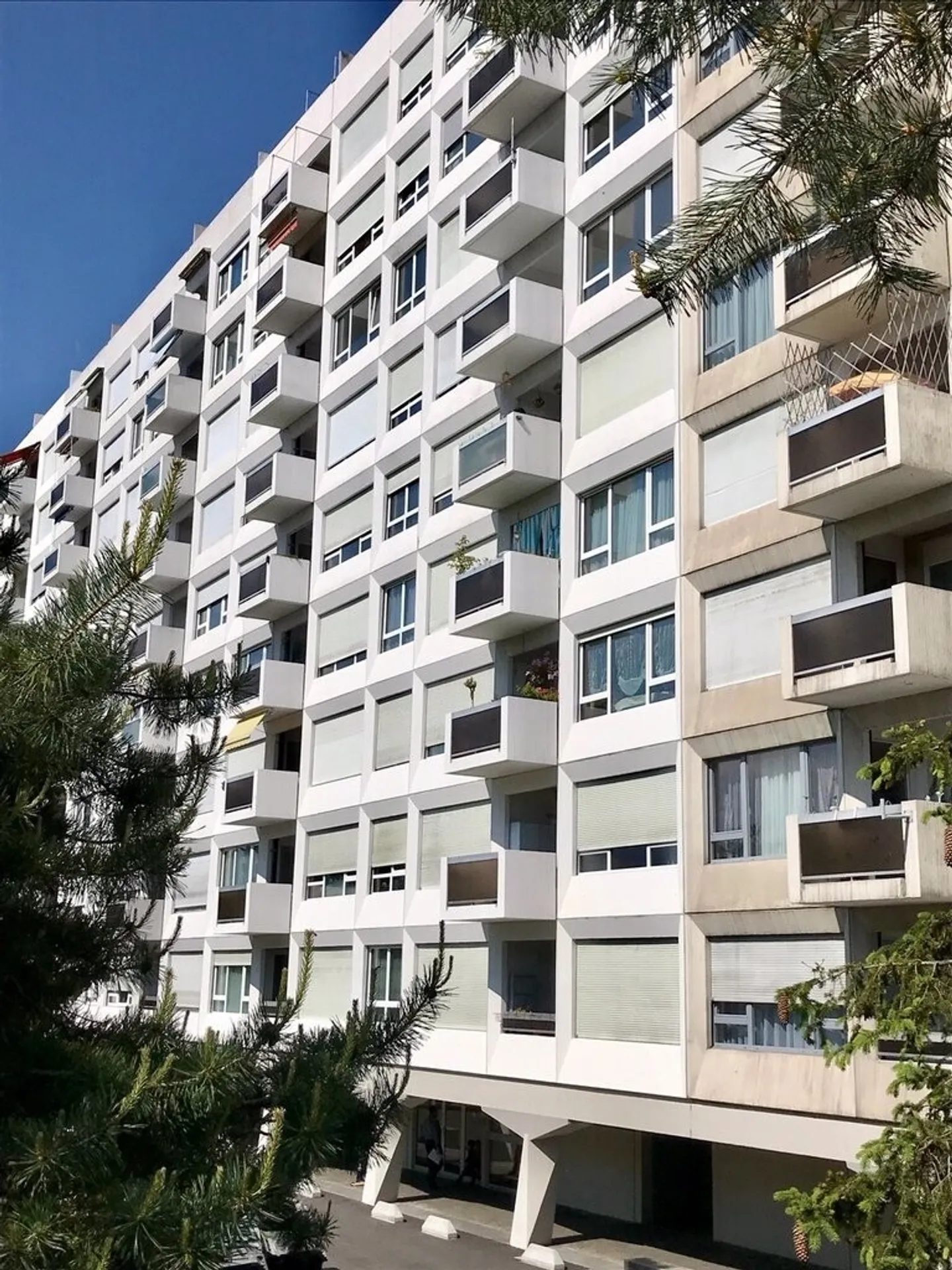 Box disponibile in un parcheggio sotterraneo a Onex - Foto 1 di 1