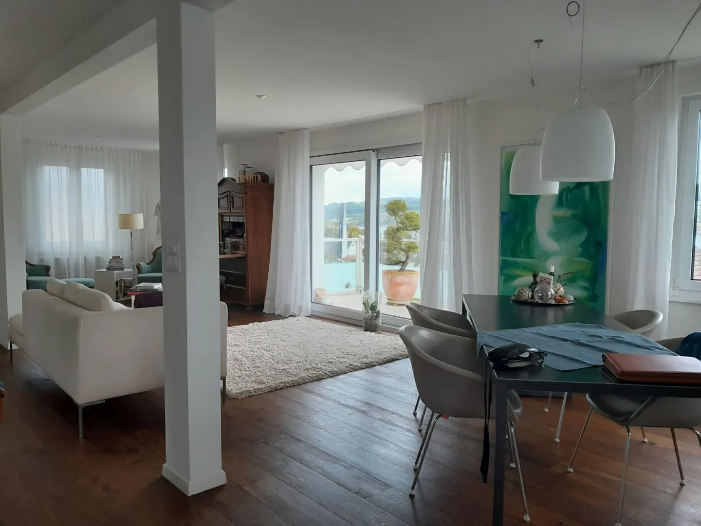 Casa multigenerazionale elegante con vista lago non ostacolata, 3 bagni e garage - Foto 10 di 39