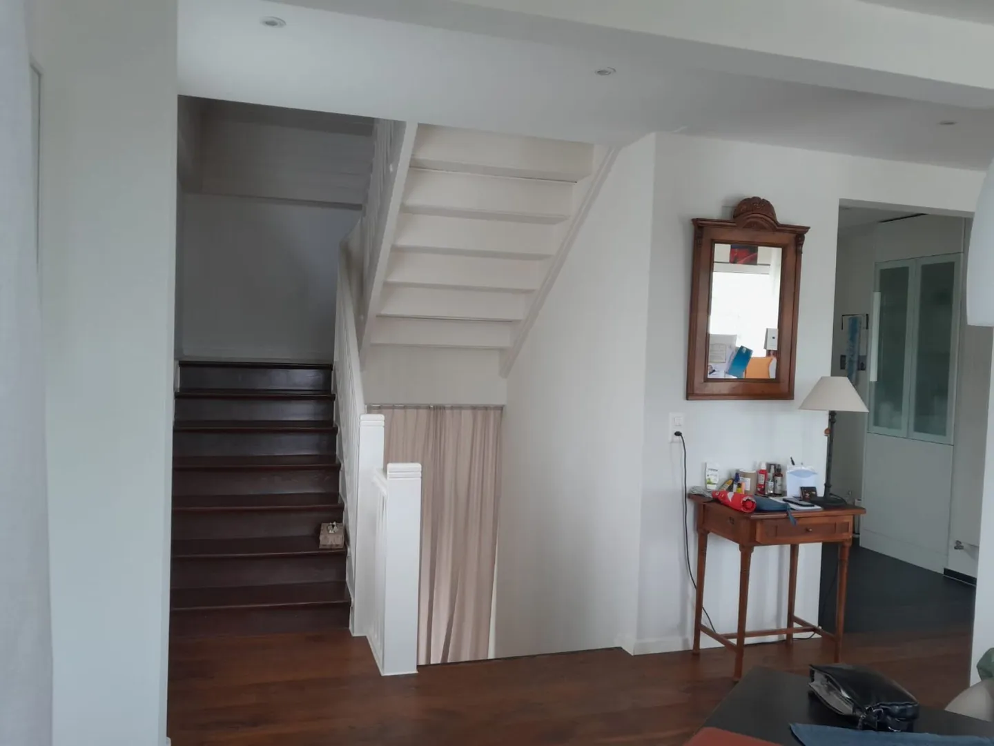Casa multigenerazionale elegante con vista lago non ostacolata, 3 bagni e garage - Foto 18 di 39
