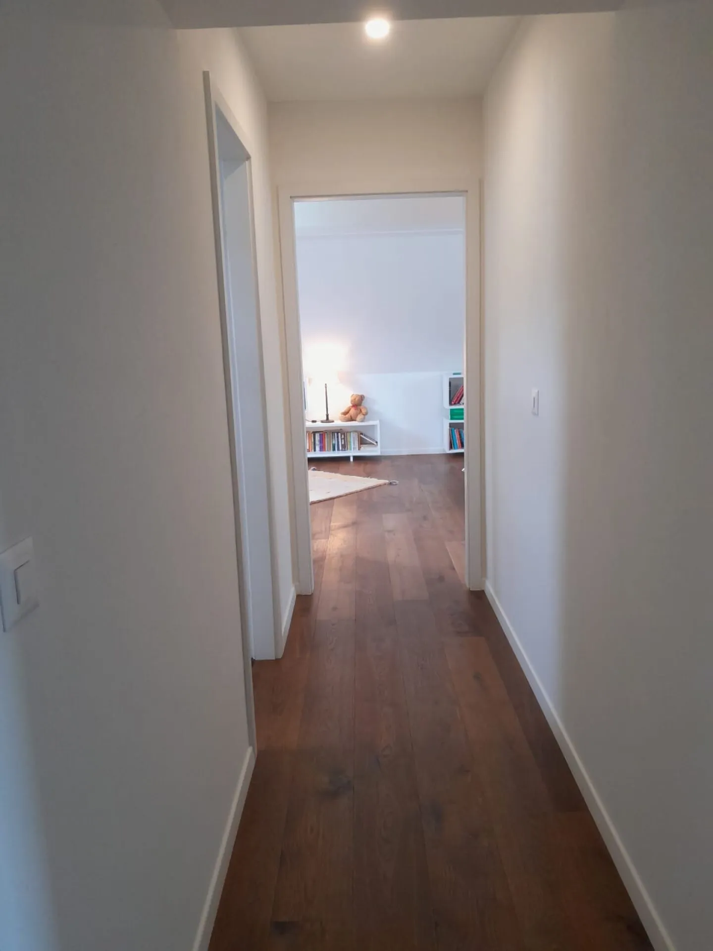 Casa multigenerazionale elegante con vista lago non ostacolata, 3 bagni e garage - Foto 20 di 39