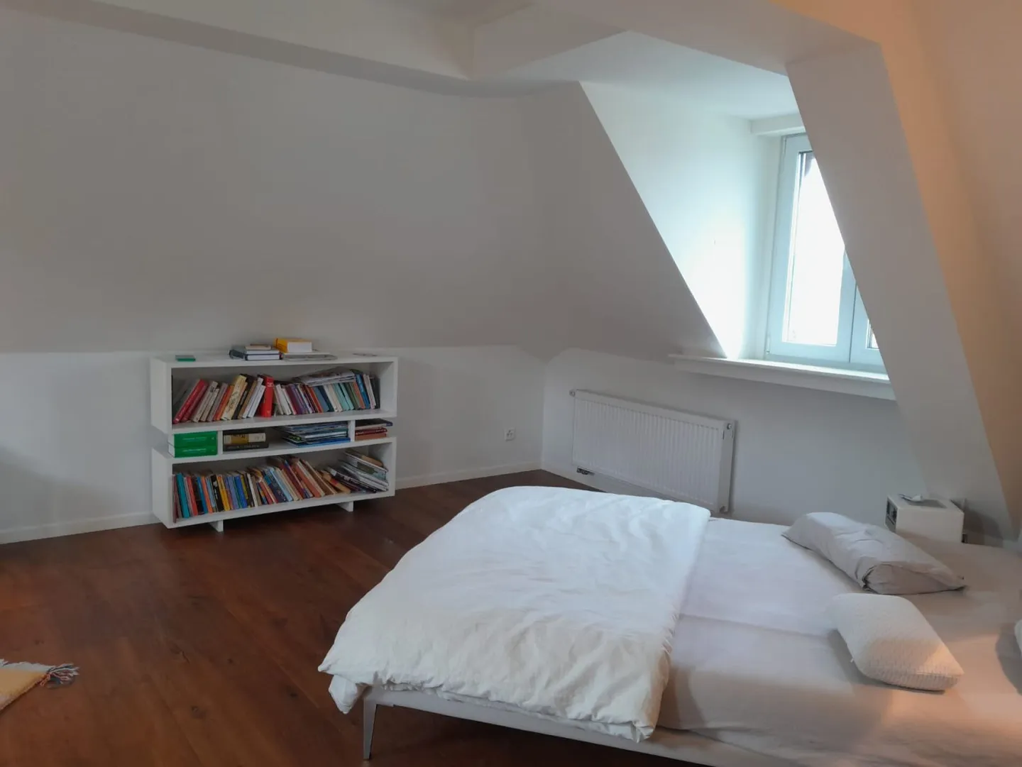 Casa multigenerazionale elegante con vista lago non ostacolata, 3 bagni e garage - Foto 23 di 39