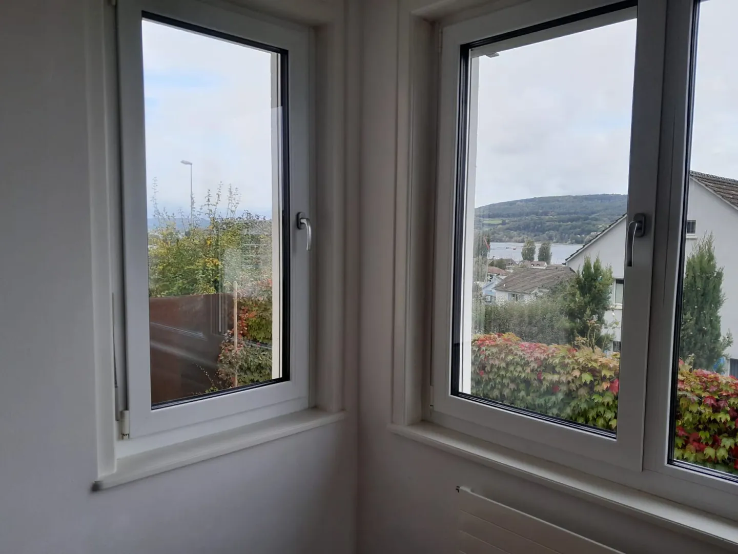 Casa multigenerazionale elegante con vista lago non ostacolata, 3 bagni e garage - Foto 33 di 39