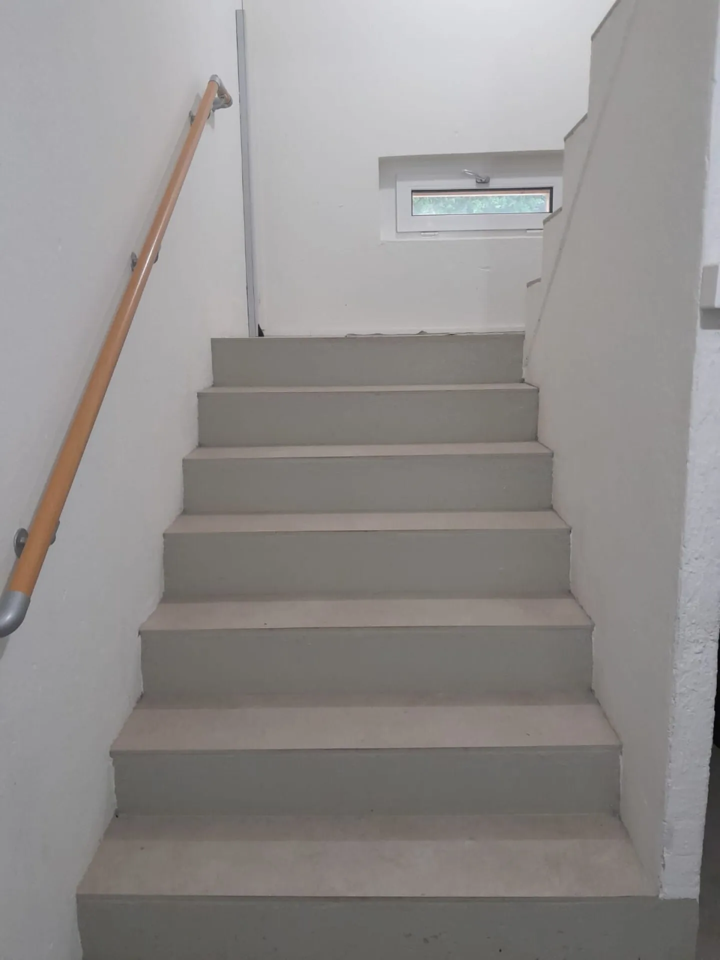 Casa multigenerazionale elegante con vista lago non ostacolata, 3 bagni e garage - Foto 34 di 39