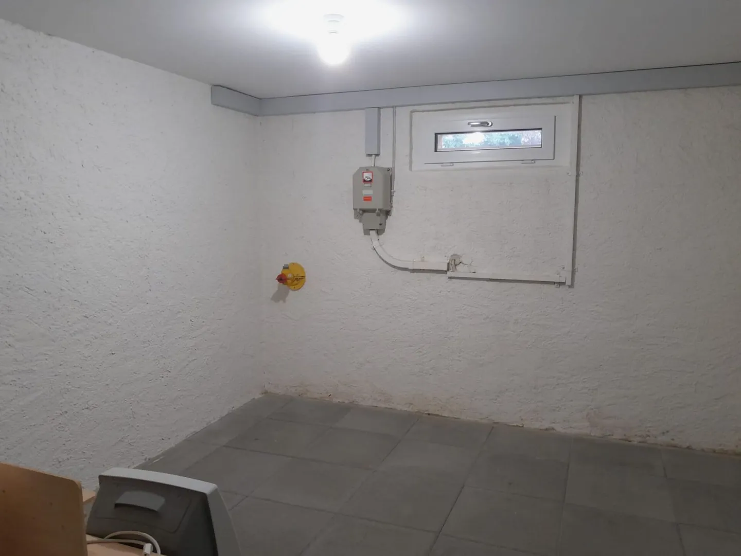 Casa multigenerazionale elegante con vista lago non ostacolata, 3 bagni e garage - Foto 36 di 39