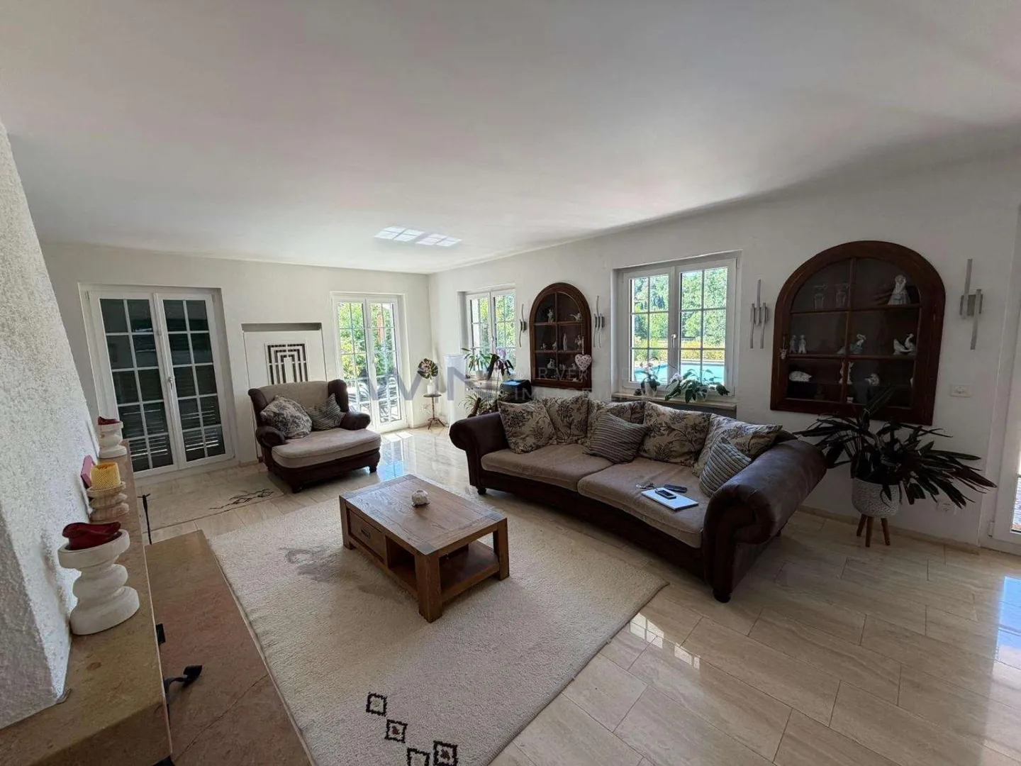 Maison Familiale Exclusive avec Piscine - Photo 2 sur 12