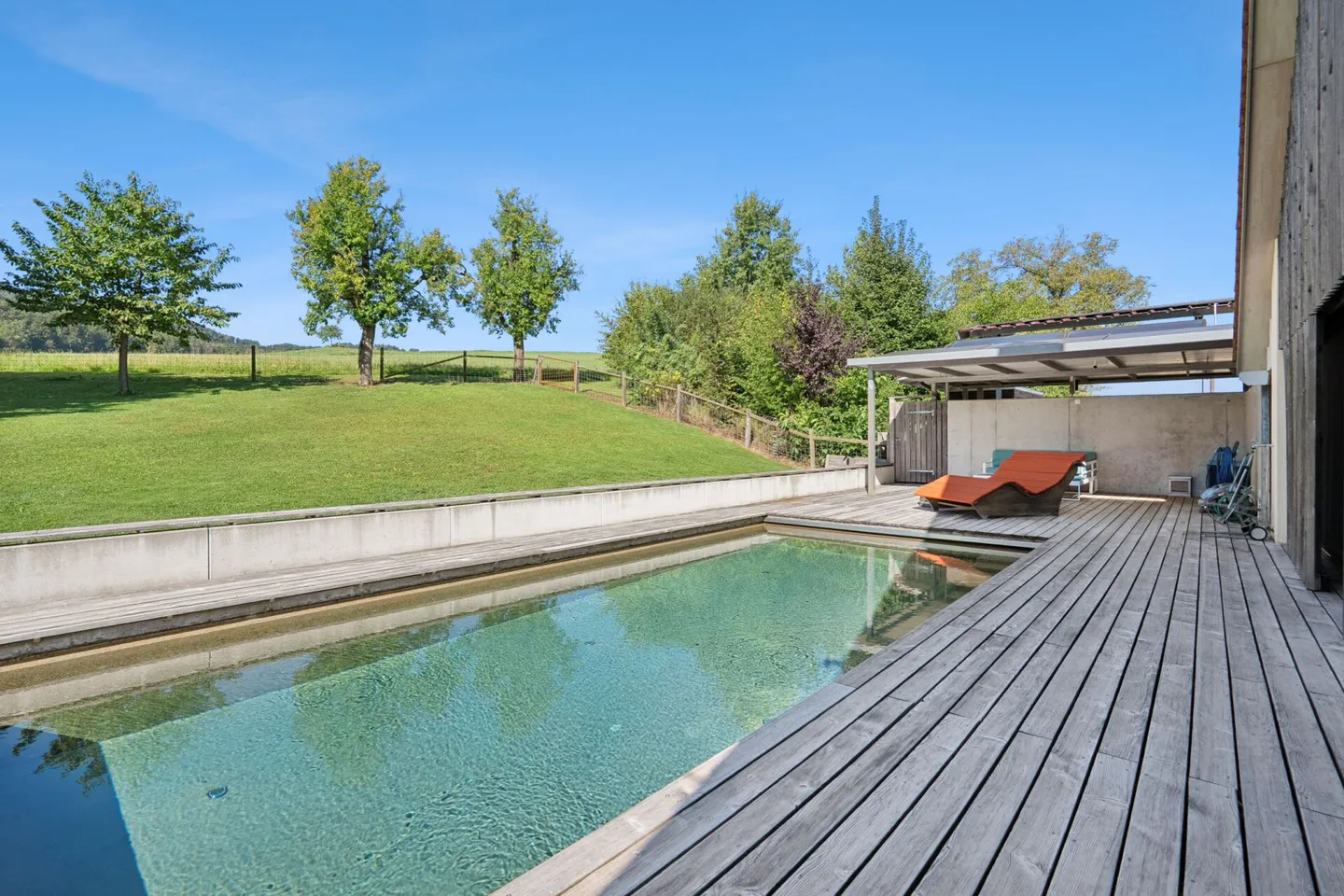 YOUR EXCLUSIVE HOME IN ABSOLUTE SECLUSION - Photo 2 of 8