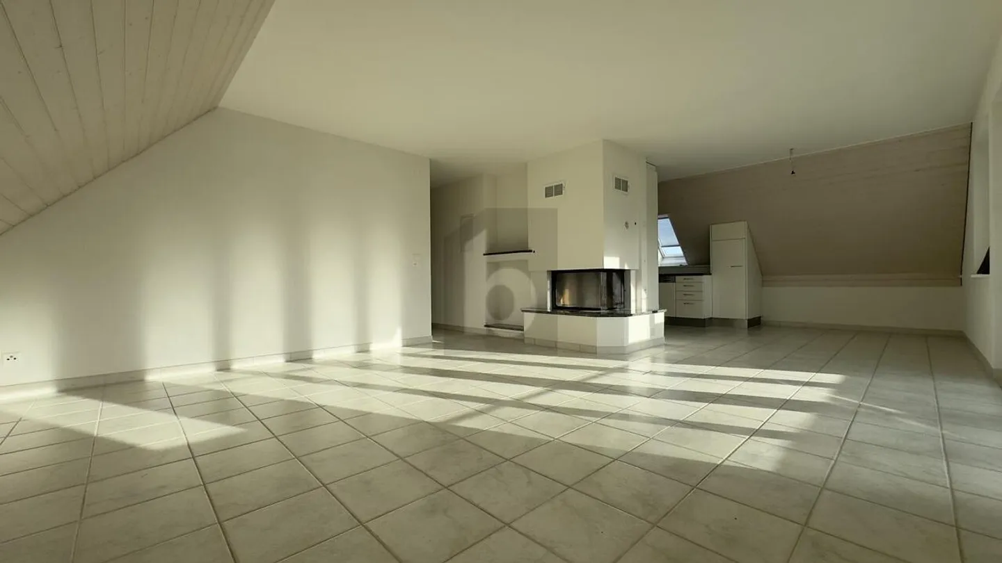 Incantevole Appartamento Mansardato a Ottikon - Foto 1 di 6