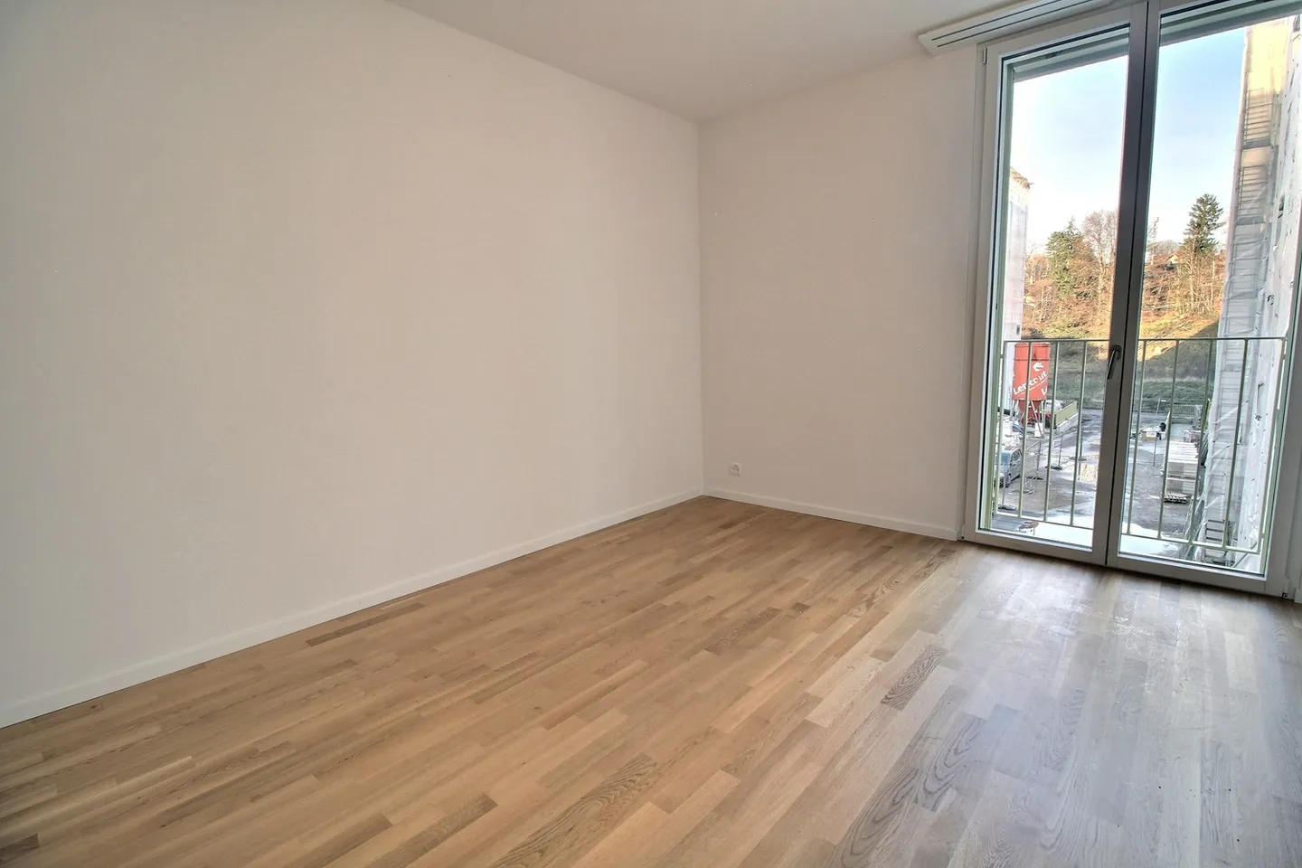 New 4.5-room apartment for rent - Photo 2 of 10