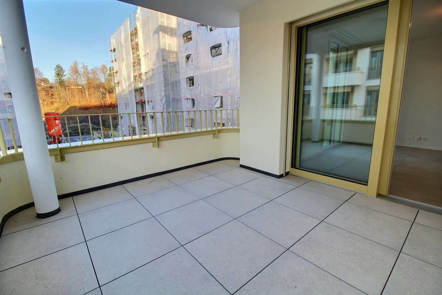 New 4.5-room apartment for rent - Photo 4 of 10