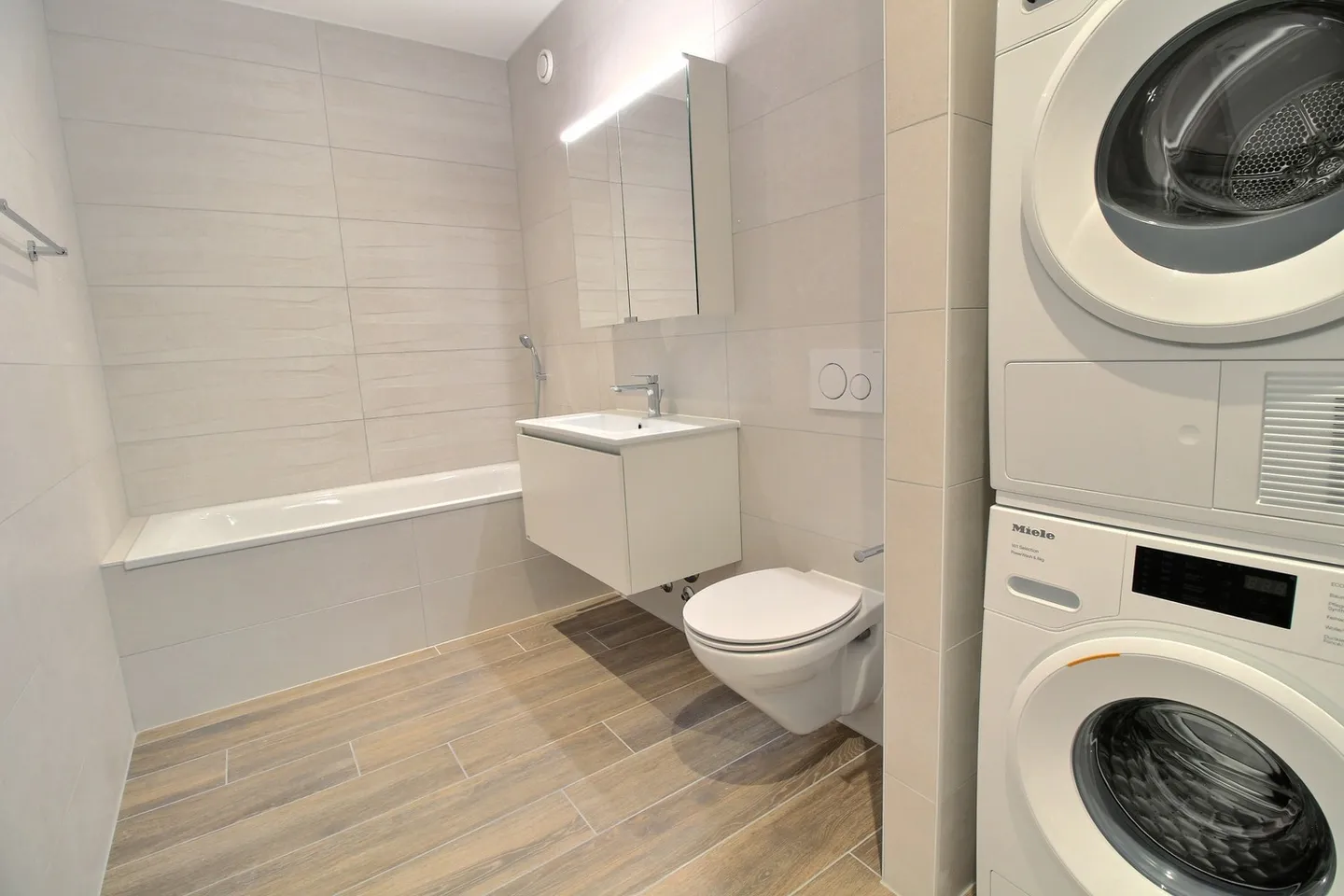 New 4.5-room apartment for rent - Photo 7 of 10