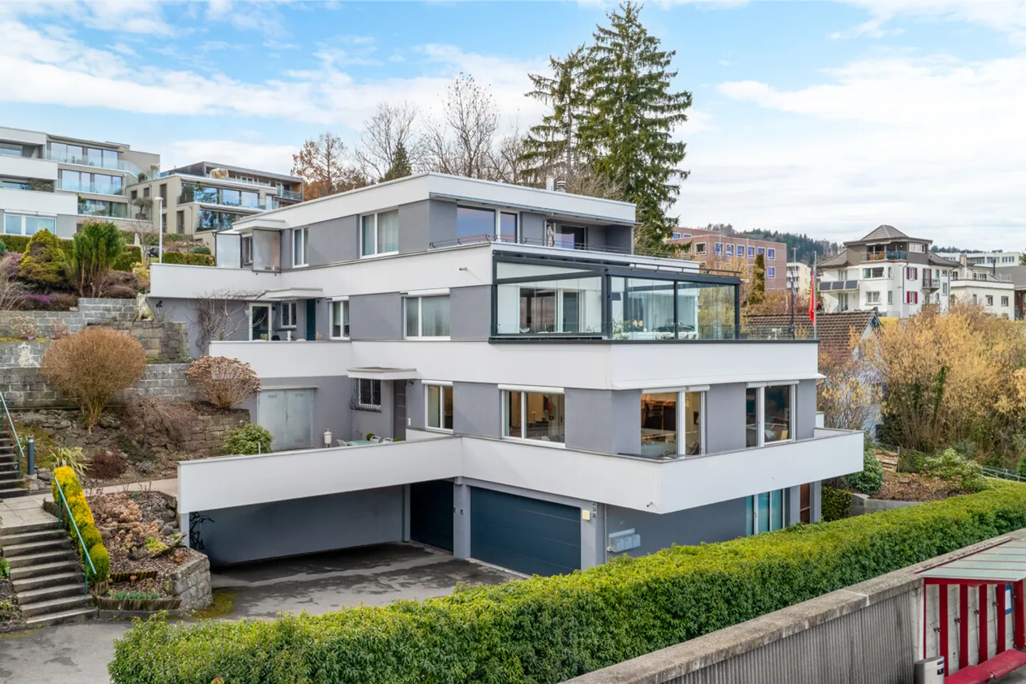 Horgen: Terrace apartment with studio and sauna - Photo 1 of 5