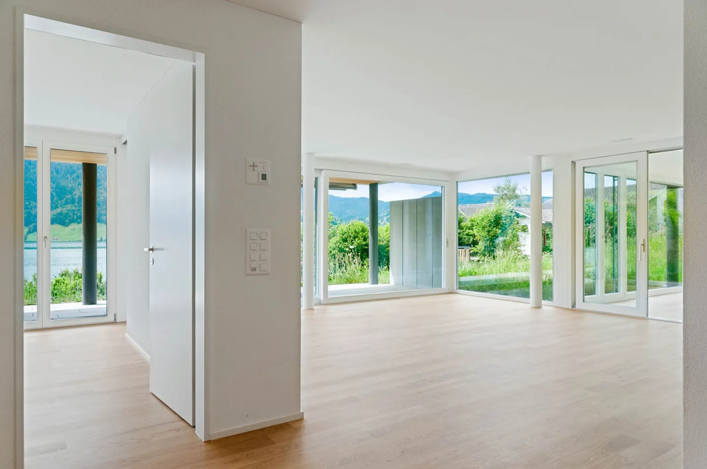 Appartamento spazioso con vista lago - Foto 7 di 11