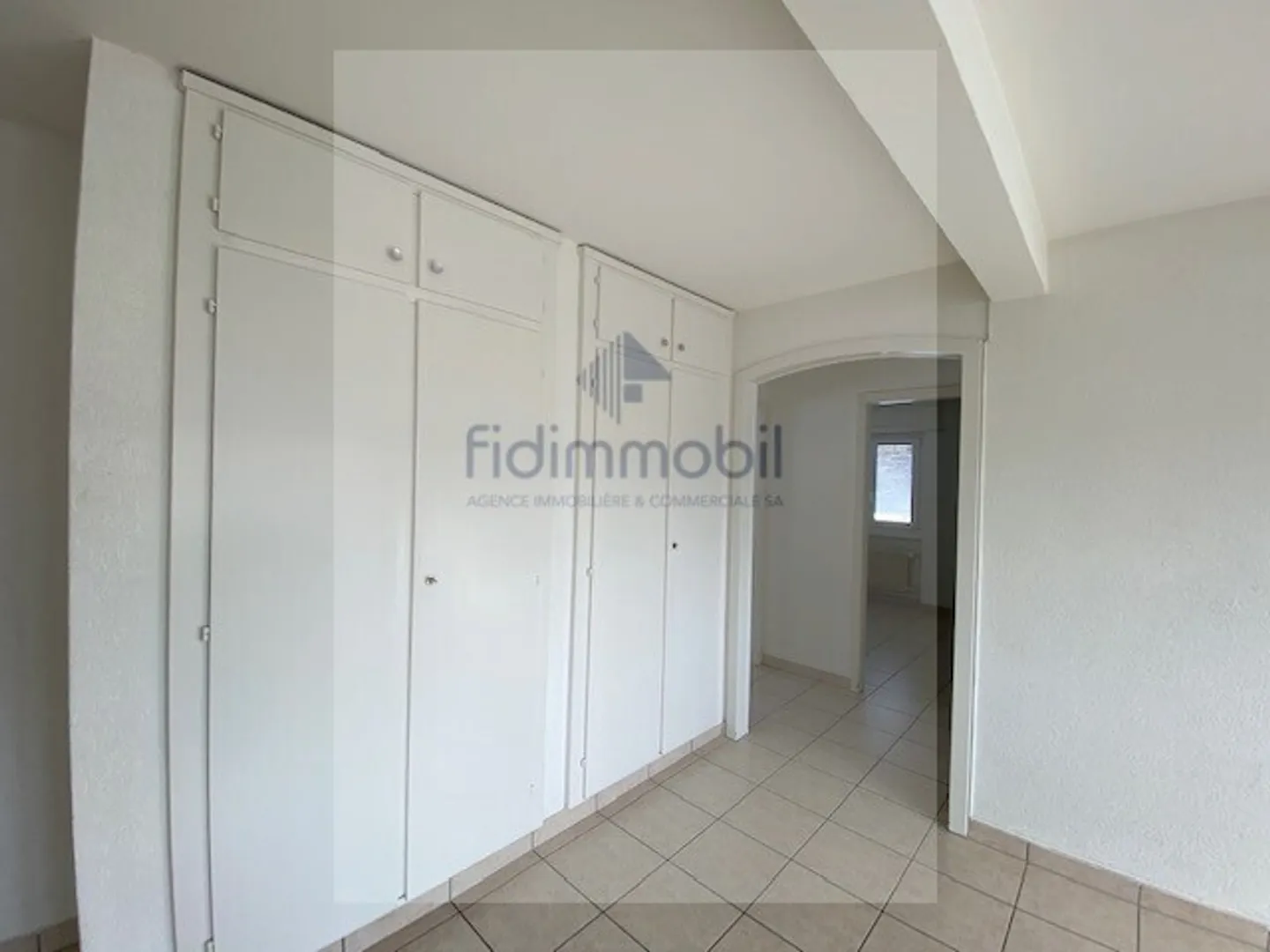 Charmante Maison Familiale avec Jardin - Photo 2 sur 6