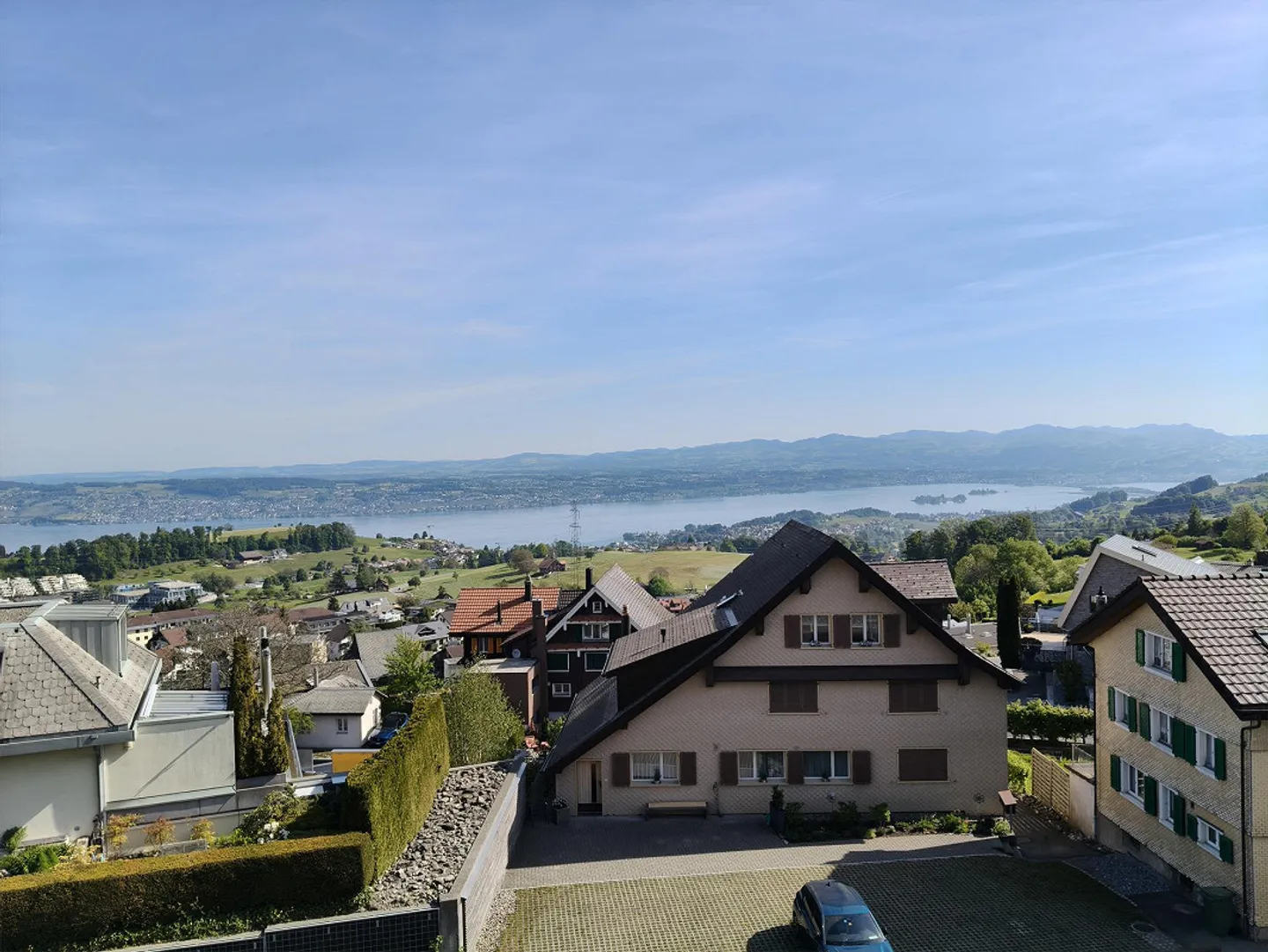 Vivere con una vista mozzafiato sul lago di Zurigo - Foto 2 di 3