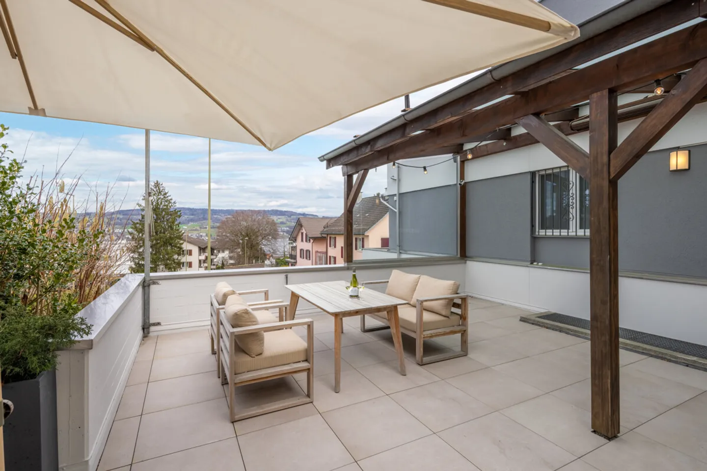 Horgen: Terrace apartment with studio and sauna - Photo 4 of 5