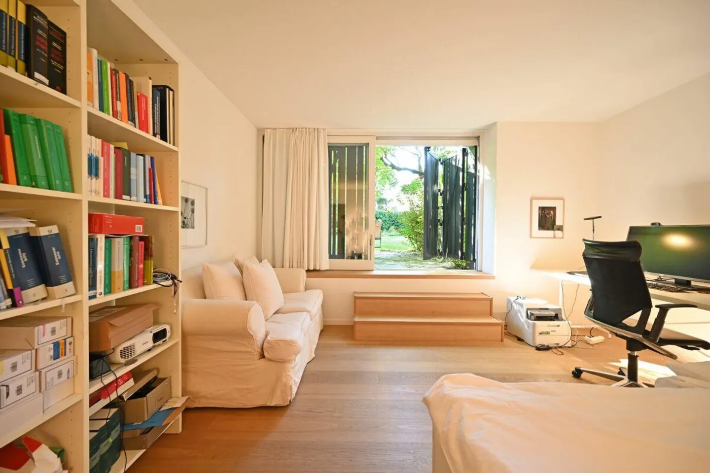 Idyllic semi-detached house with plenty of outdoor space - Photo 9 of 10