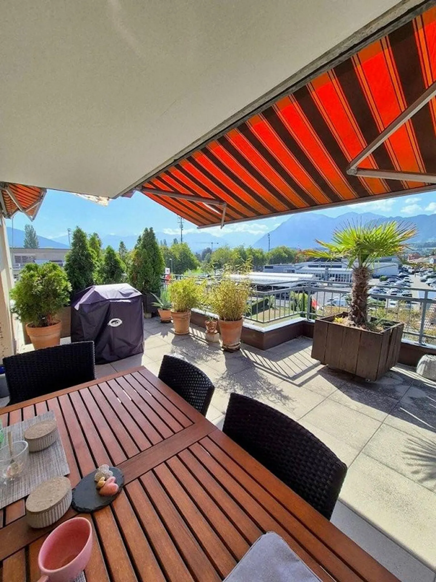 Penthouse apartment in a prime location with breathtaking views - Photo 11 of 11