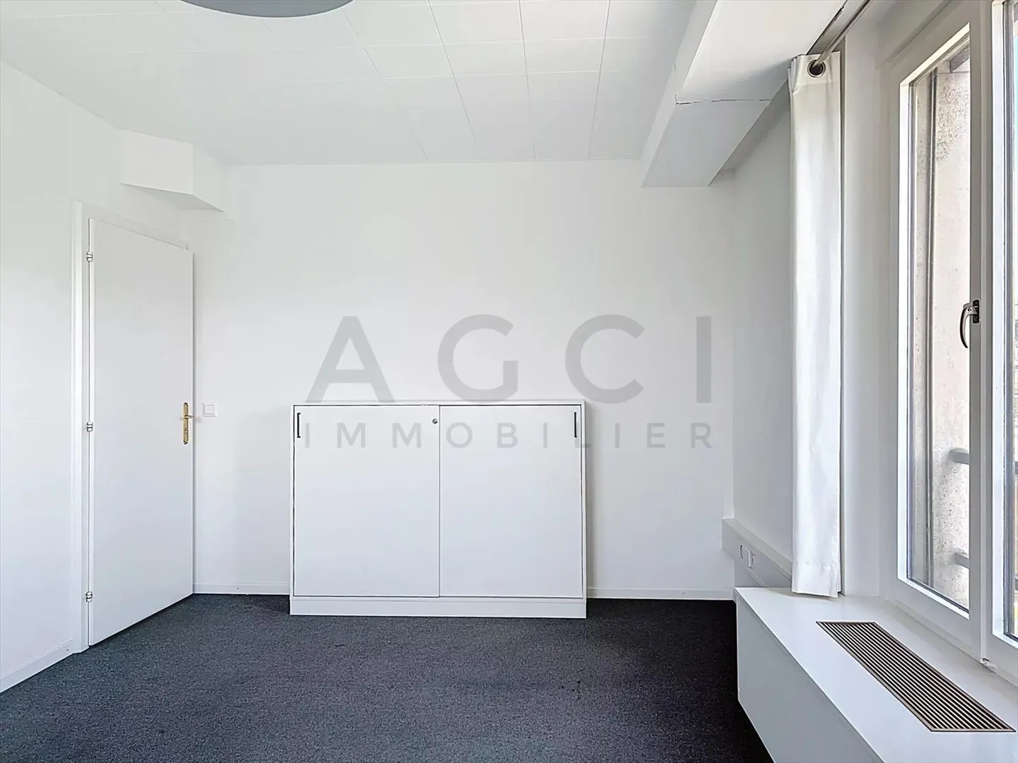 Office - Photo 5 of 11