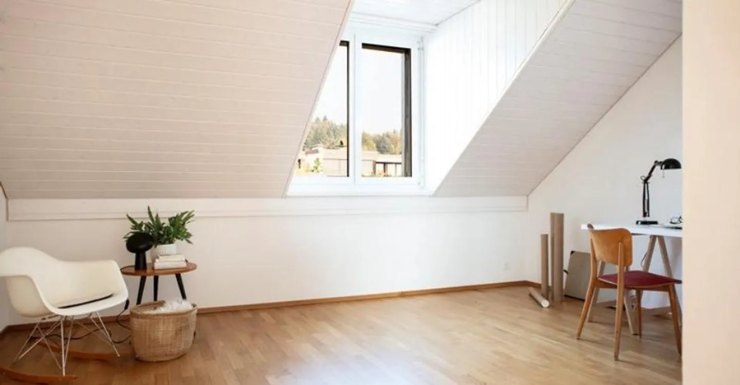 Attico Incantevole con Loggia - Foto 4 di 6