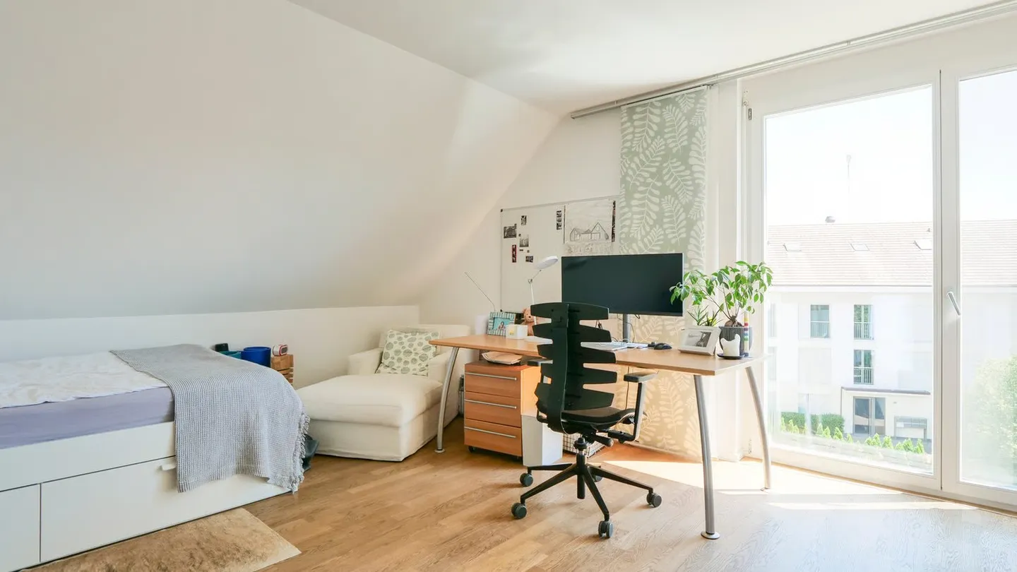 Grosszügige 5.5-Zimmer-Maisonette-Wohnung mit viel Privatsphäre und Wohnkomfort - Photo 6 of 17