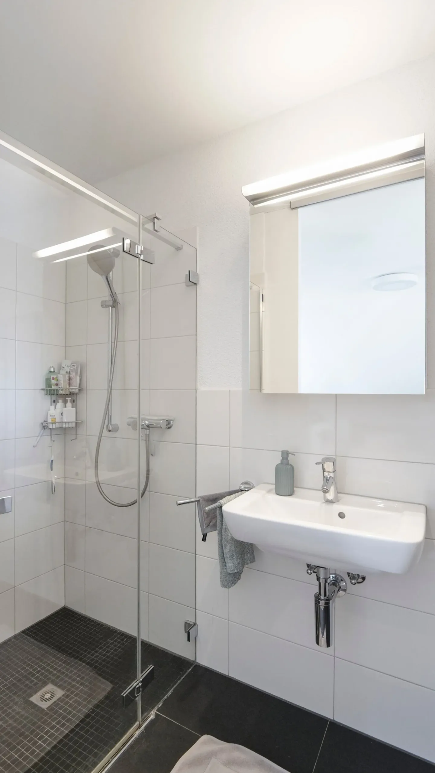 Grosszügige 5.5-Zimmer-Maisonette-Wohnung mit viel Privatsphäre und Wohnkomfort - Photo 11 of 17