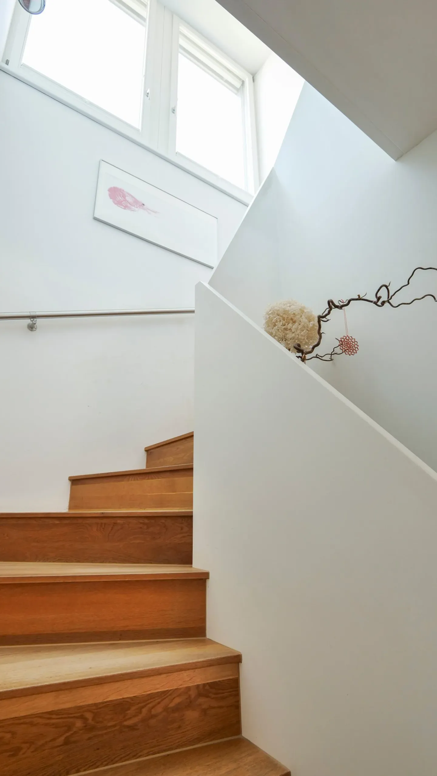 Grosszügige 5.5-Zimmer-Maisonette-Wohnung mit viel Privatsphäre und Wohnkomfort - Photo 7 of 17