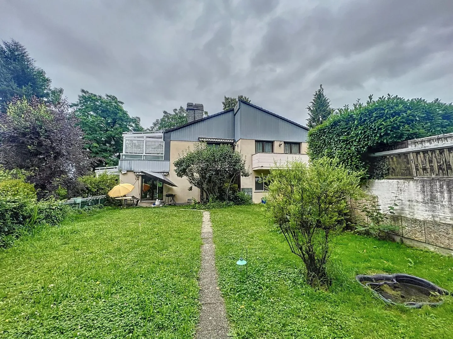 Wohngebäude 11,5 Zimmer - Foto 5 von 13