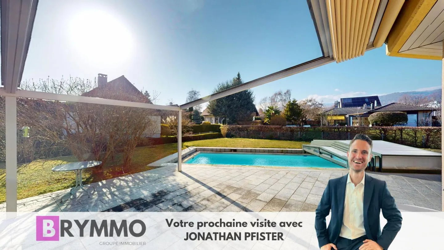 In the Heart of Rolle — A Rare Family Villa, Between Premium Amenities and Lakeside Lifestyle - Photo 1 of 3