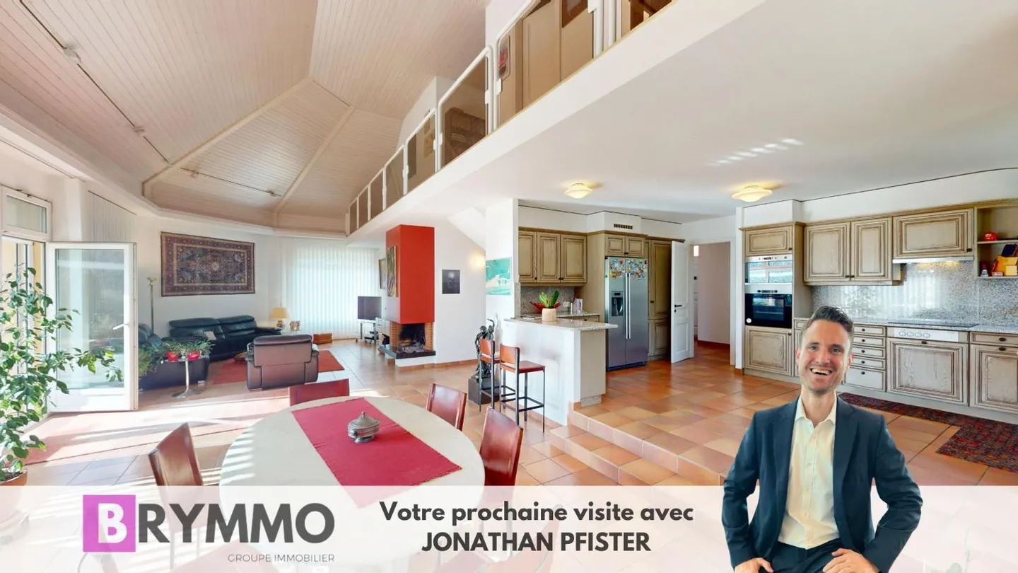 In the Heart of Rolle — A Rare Family Villa, Between Premium Amenities and Lakeside Lifestyle - Photo 2 of 3