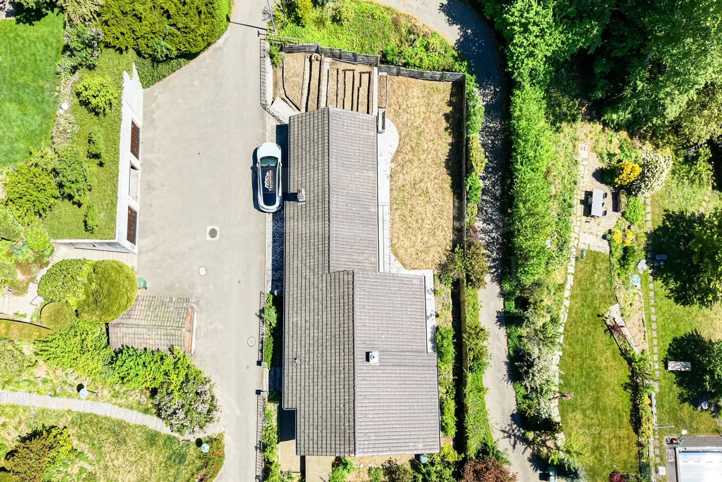 6.5-Room Single-Family House with Unobstructed View in Rüfenacht - Photo 15 of 15