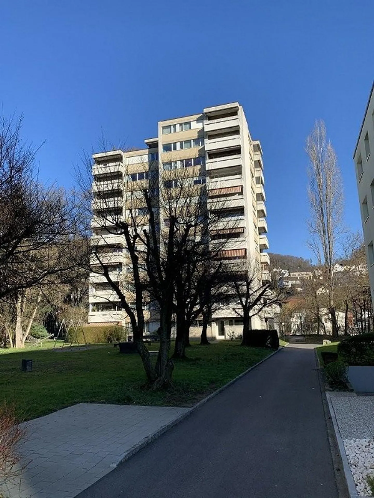 Appartamento ristrutturato con vista - Foto 1 di 9