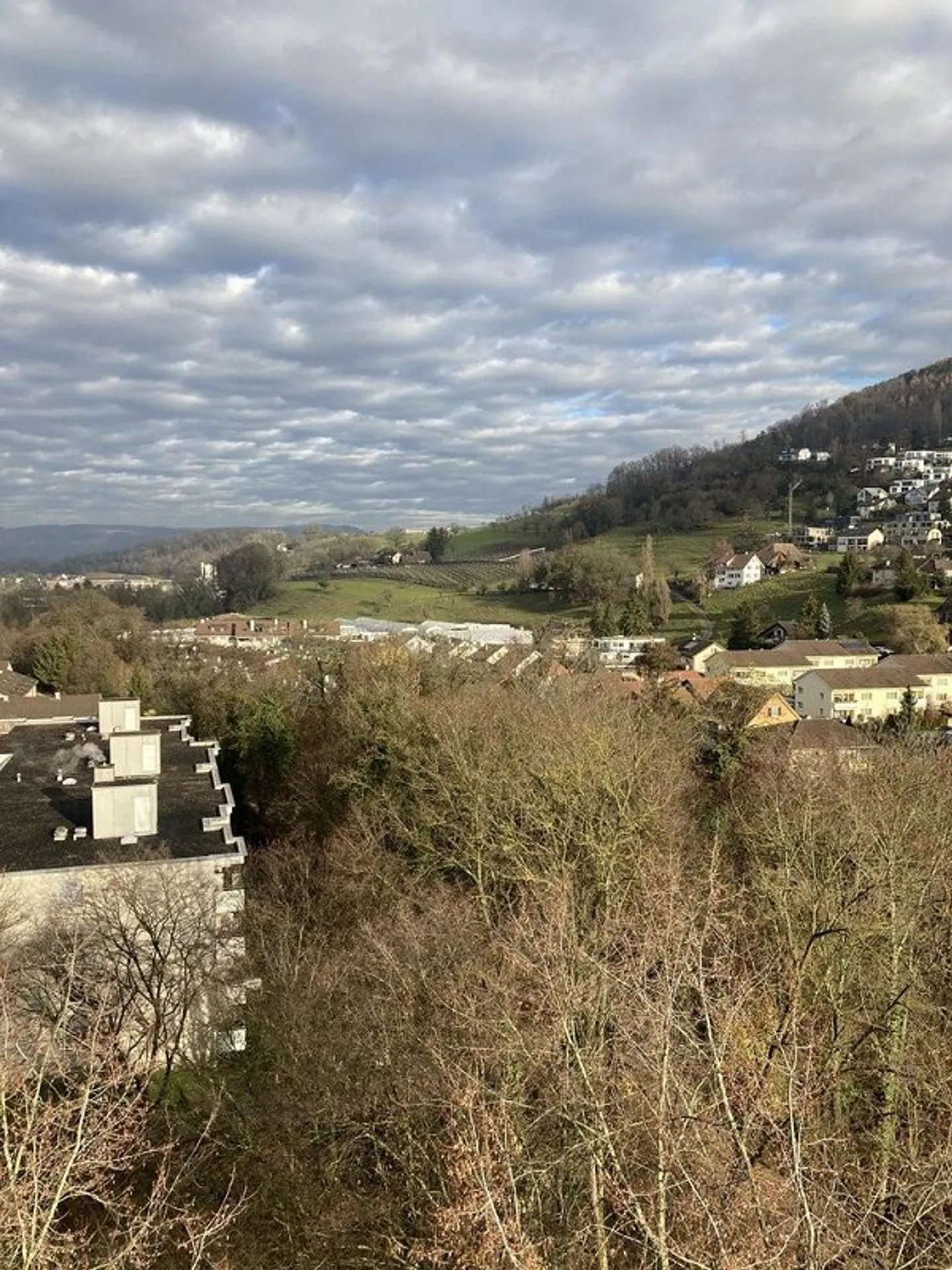 Appartamento ristrutturato con vista - Foto 3 di 9