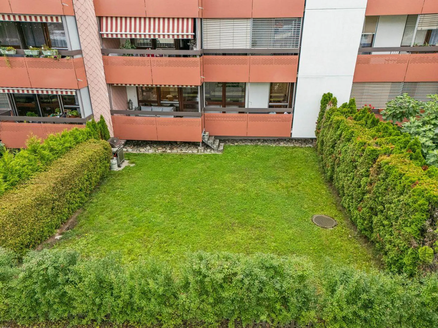 GARDEN - HOME - CENTRAL - Photo 3 of 13