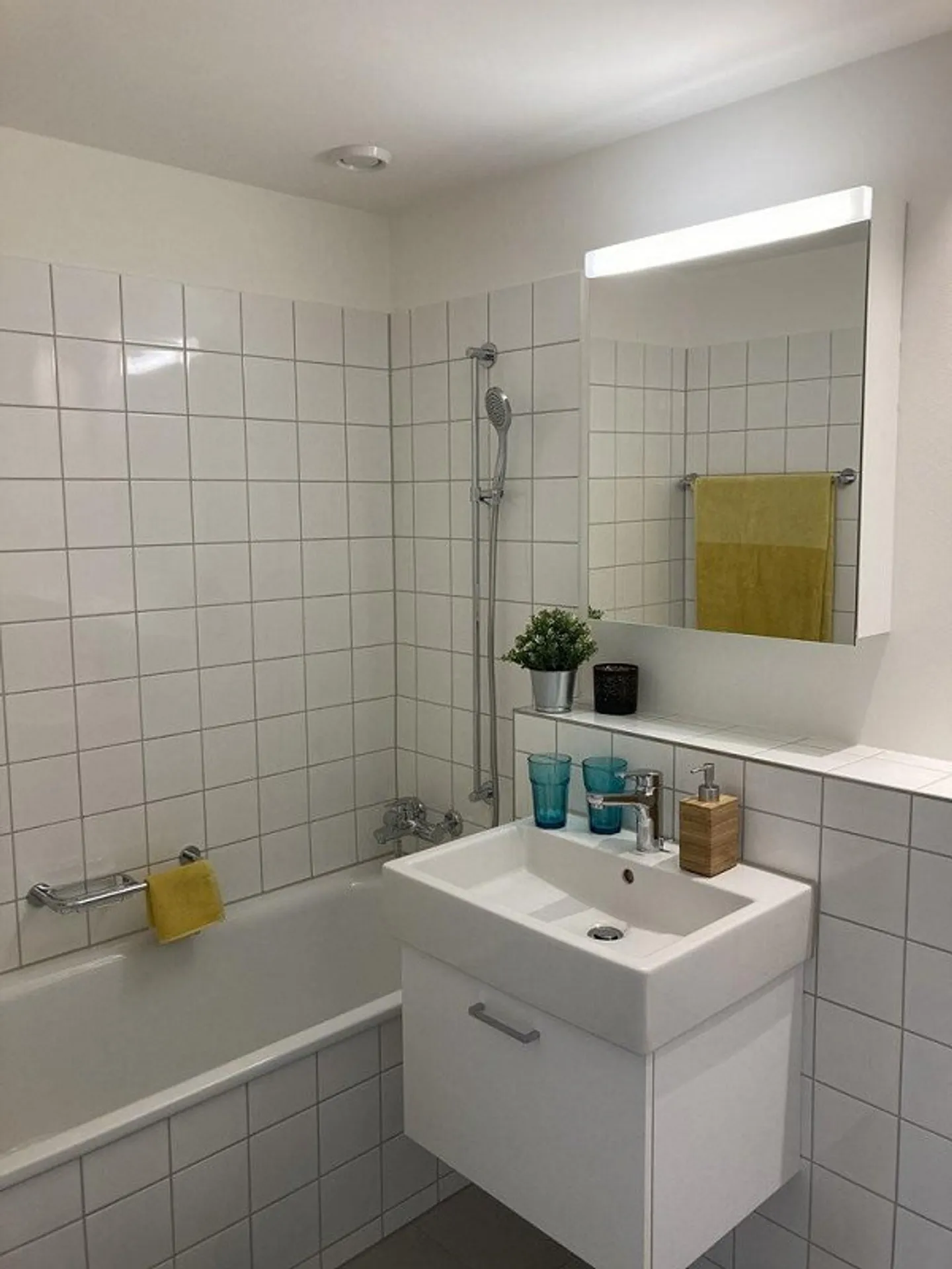 Appartamento ristrutturato con vista - Foto 6 di 9