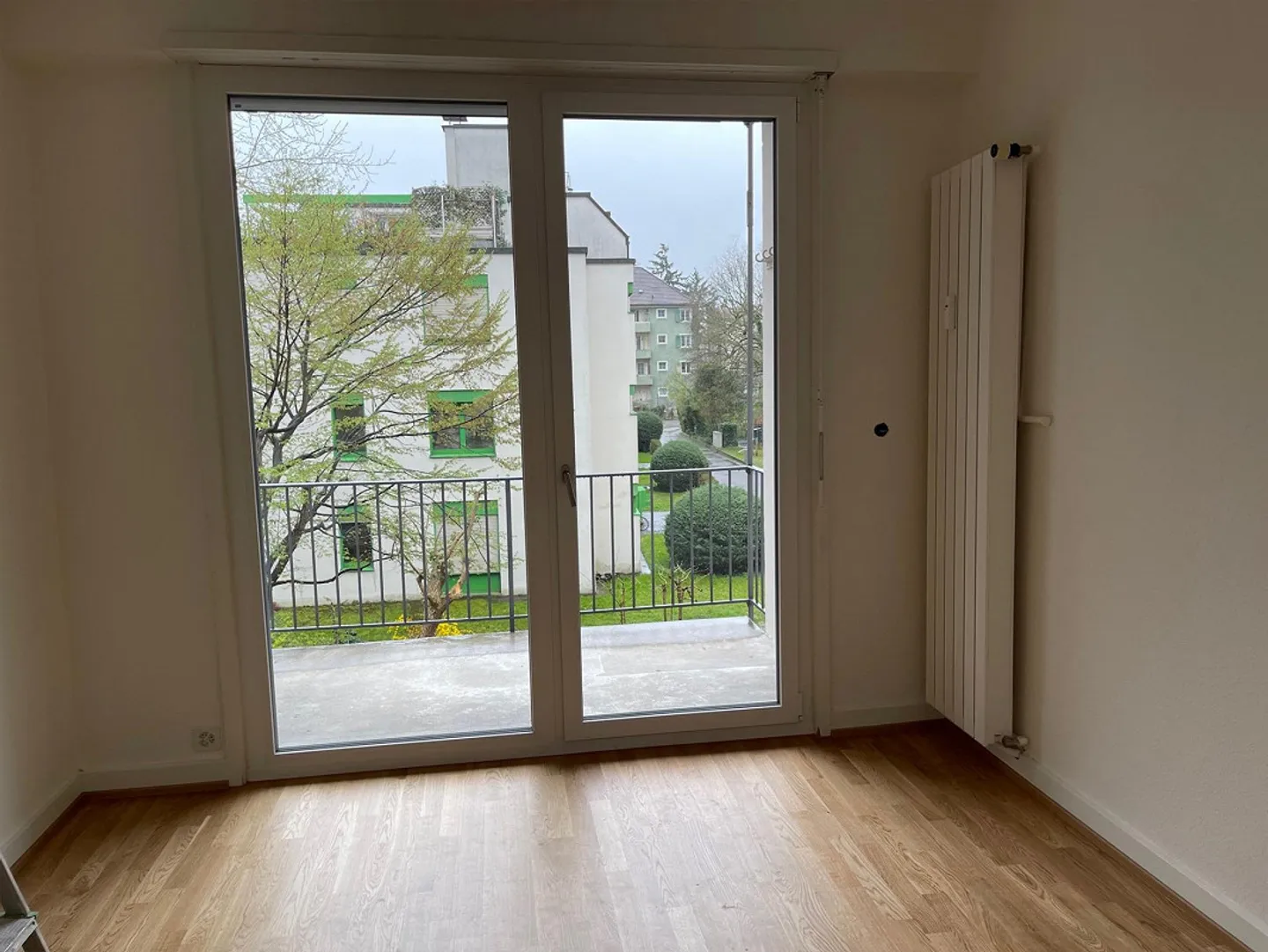 Modern 4-room apartment in a quiet neighborhood in Basel - Photo 3 of 8